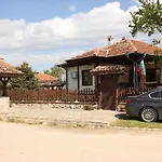 къщата с кладенеца - с. кантарджиево *