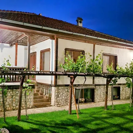 къщата с кладенеца - с. кантарджиево Ваканционна къща Генерал-Кантарджиево