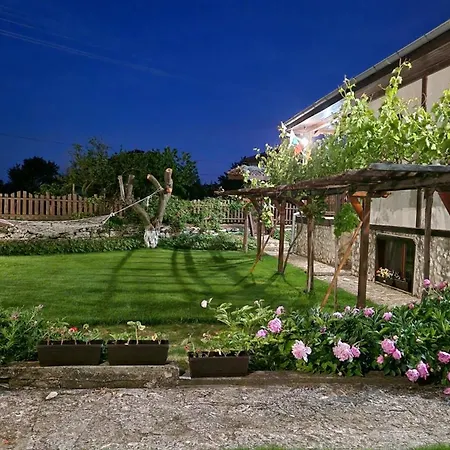 Ваканционна къща къщата с кладенеца - с. кантарджиево *