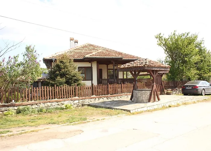 къщата с кладенеца - с. кантарджиево Ваканционна къща *