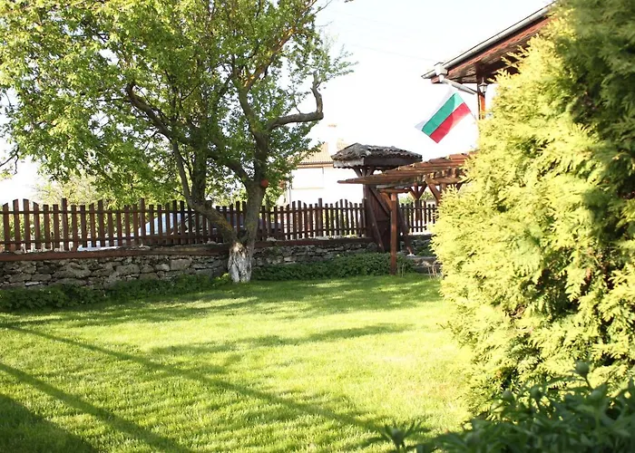 къщата с кладенеца - с. кантарджиево Holiday home *