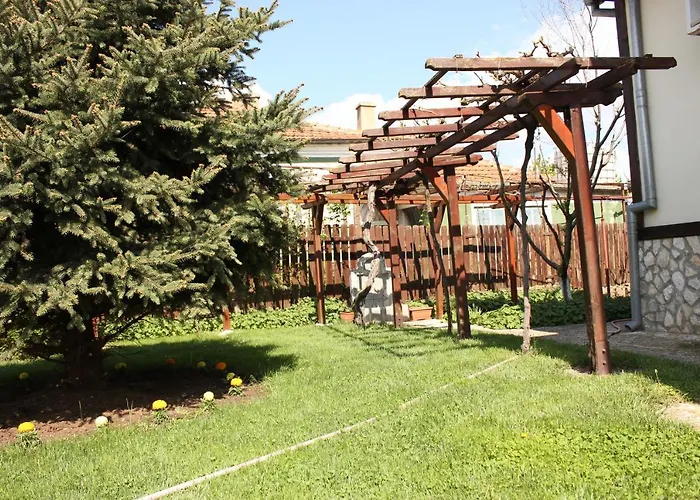 къщата с кладенеца - с. кантарджиево