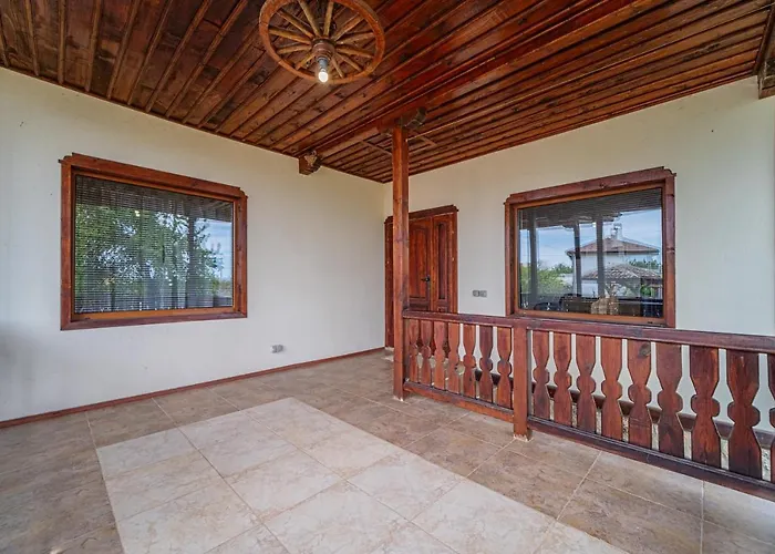 къщата с кладенеца - с. кантарджиево