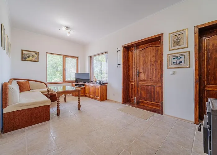 къщата с кладенеца - с. кантарджиево Ваканционна къща