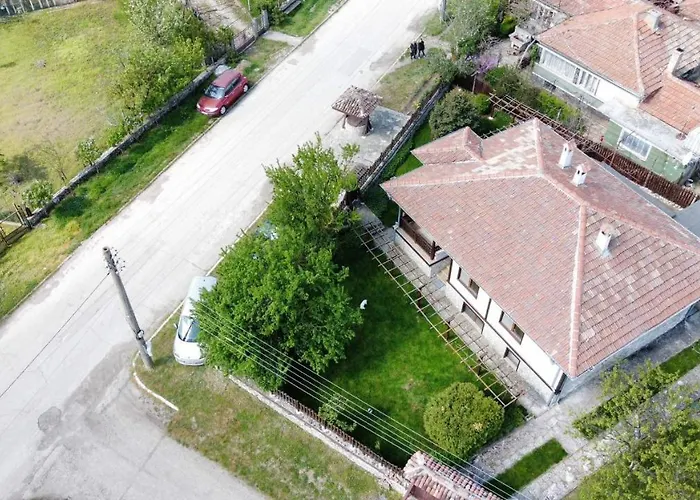 къщата с кладенеца - с. кантарджиево Ваканционна къща *