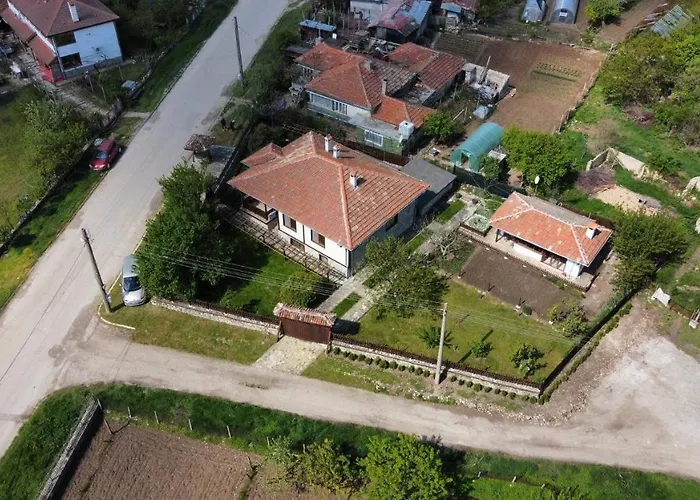 къщата с кладенеца - с. кантарджиево