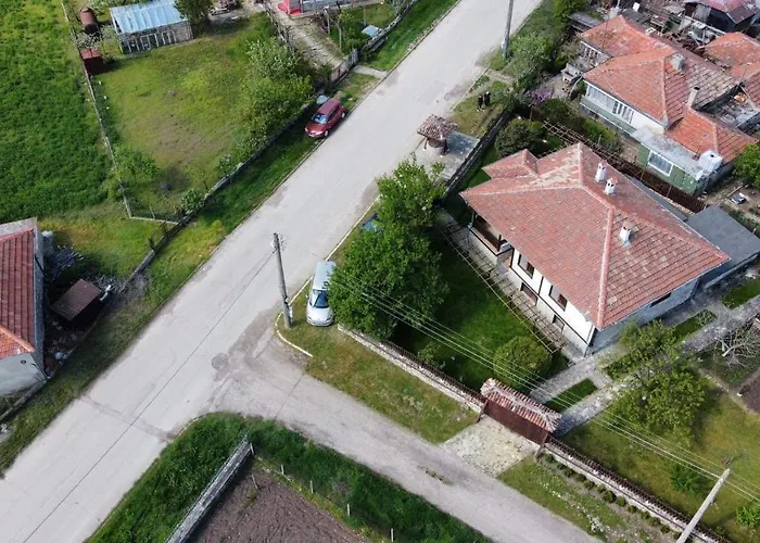 къщата с кладенеца - с. кантарджиево Ваканционна къща *