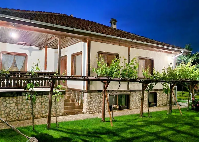 къщата с кладенеца - с. кантарджиево Ваканционна къща Генерал-Кантарджиево