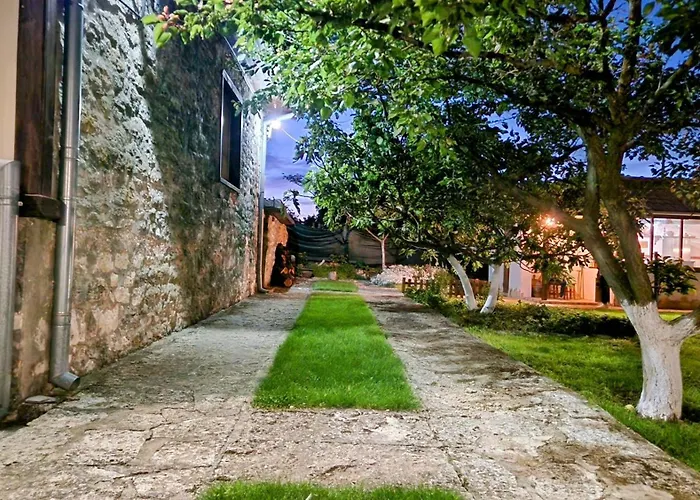 Ваканционна къща къщата с кладенеца - с. кантарджиево *