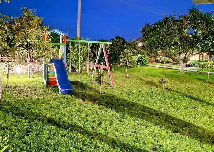 Ваканционна къща къщата с кладенеца - с. кантарджиево Генерал-Кантарджиево