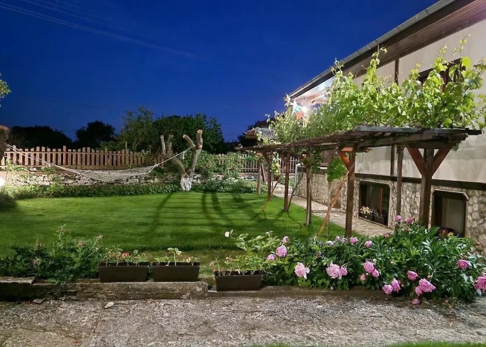 Ваканционна къща къщата с кладенеца - с. кантарджиево *